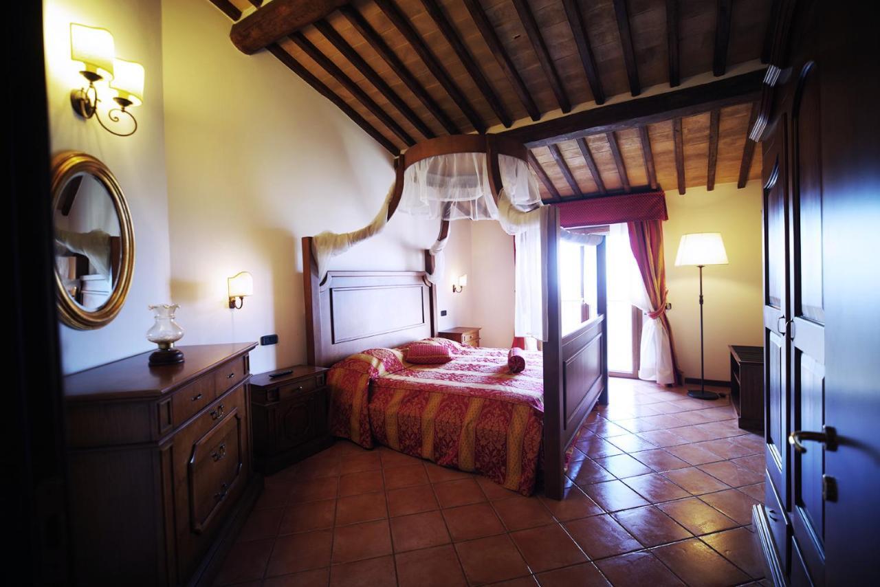 Hotel Ristorante Al Brunello Di Montalcino Exteriör bild
