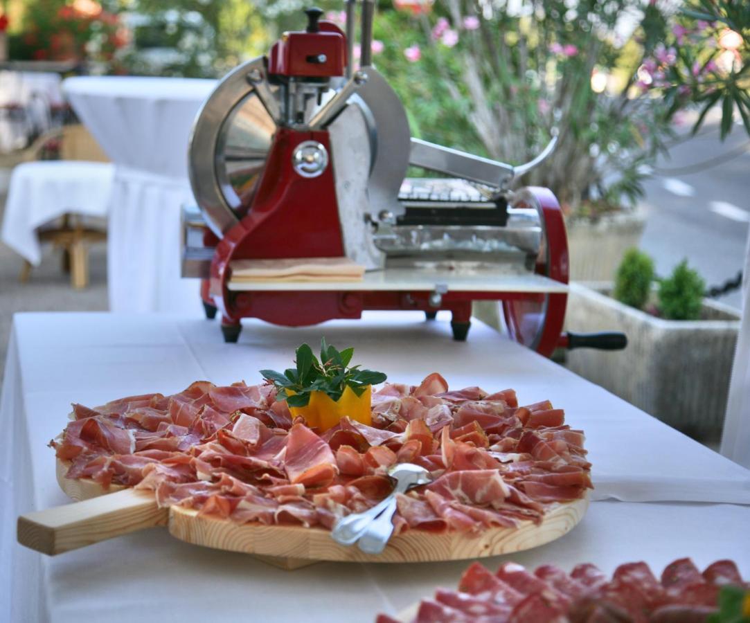 Hotel Ristorante Al Brunello Di Montalcino Exteriör bild