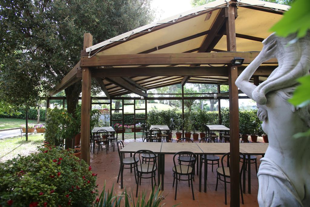 Hotel Ristorante Al Brunello Di Montalcino Exteriör bild